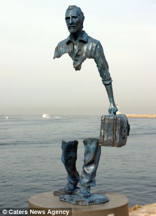 Sculpture of "a world citizen" by Bruno Catalano